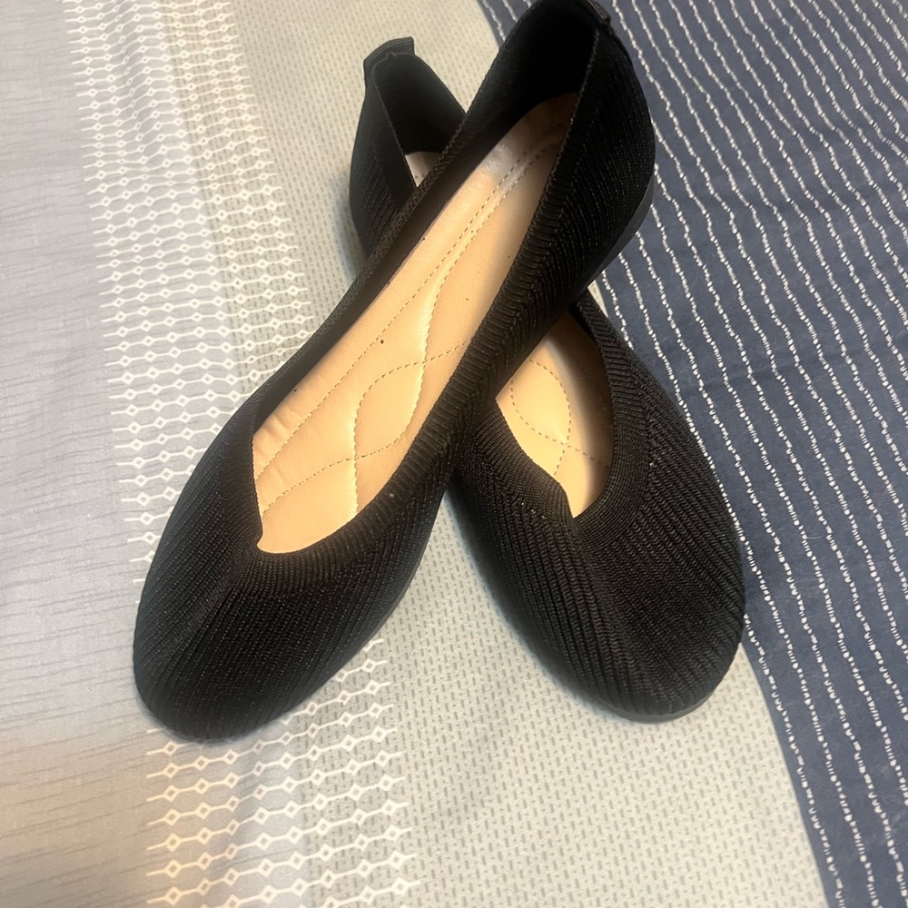 Elegant Black Women's Flats